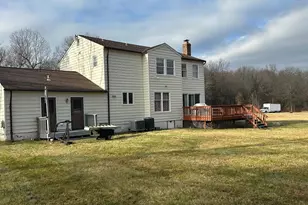 20040 Bobwhite Ln, Sterling, VA 20165 - Photo 11