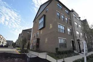 45161 Admiral Dr, Sterling, VA 20166 - Photo 3