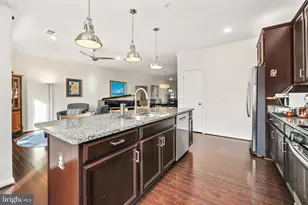 1426 Ribbon Limestone Terrace SE, Leesburg, VA 20175 - Photo 11