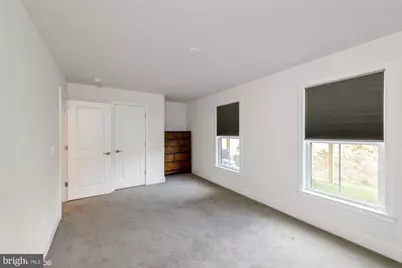 25532 Byrnes Crossing Drive, Chantilly, VA 20152 - Photo 17