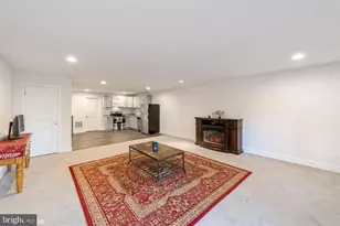 25532 Byrnes Crossing Dr, Chantilly, VA 20152 - Photo 5