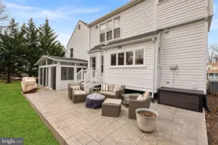 21 Lipscomb Ct, Sterling, VA 20165 - Photo 9