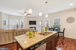 25135 Hummocky Terrace, Aldie, VA 20105 - Photo 19