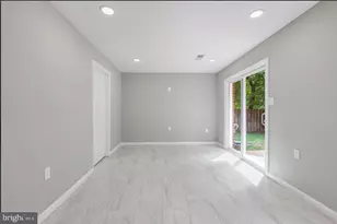 46607 Carriage Ct, Sterling, VA 20164 - Photo 11