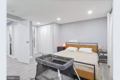 307 Brethour Court, Sterling, VA 20164 - Photo 11