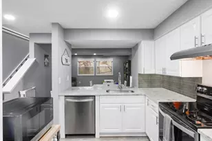 307 Brethour Ct, Sterling, VA 20164 - Photo 5