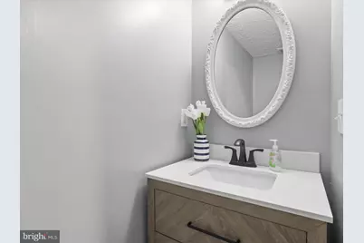 307 Brethour Court, Sterling, VA 20164 - Photo 19