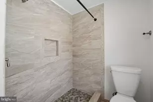 132 N Fillmore Ave, Sterling, VA 20164 - Photo 27