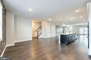 44750 Tiverton Sq, Ashburn, VA 20147 - Photo 13