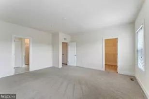 44750 Tiverton Sq, Ashburn, VA 20147 - Photo 17