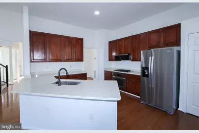 47699 Whirlpool Square, Sterling, VA 20165 - Photo 9