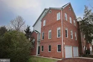 47699 Whirlpool Square, Sterling, VA 20165 - Photo 1