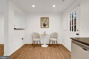 37 Alden Ct, Sterling, VA 20165 - Photo 11