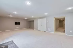 20471 Rolling Water Terrace, Ashburn, VA 20147 - Photo 23