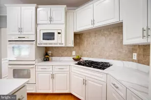 42007 Pepperbush Pl, Aldie, VA 20105 - Photo 17