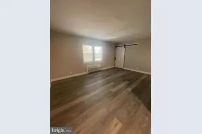 110 N College Drive N, Sterling, VA 20164 - Photo 3