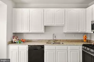 47621 Comer Square, Sterling, VA 20165 - Photo 11