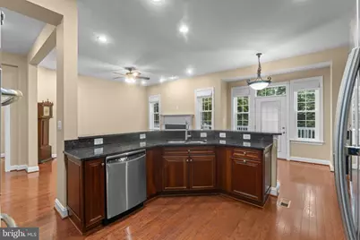 47672 Paulsen Square, Sterling, VA 20165 - Photo 15