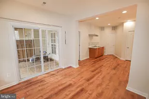 22090 Avonworth Square, Broadlands, VA 20148 - Photo 3