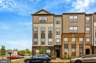 20941 Bluebird Sq, Sterling, VA 20165 - Photo 1