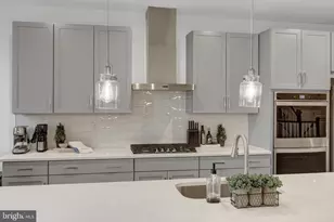 20941 Bluebird Sq, Sterling, VA 20165 - Photo 15