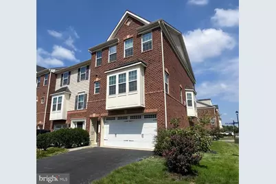 25835 Clairmont Manor Square, Aldie, VA 20105 - Photo 1