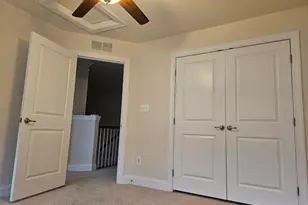 25835 Clairmont Manor Square, Aldie, VA 20105 - Photo 21