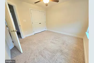 25835 Clairmont Manor Square, Aldie, VA 20105 - Photo 19