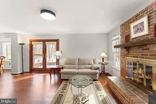 20 N Lowery Ct, Sterling, VA 20165 - Photo 17