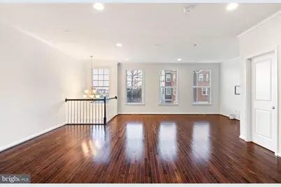 42237 Lancaster Woods Square, Chantilly, VA 20152 - Photo 5