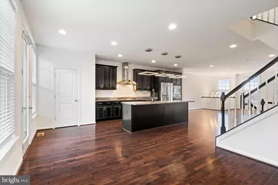 42237 Lancaster Woods Square, Chantilly, VA 20152 - Photo 13