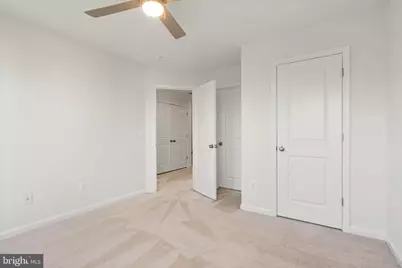 42237 Lancaster Woods Square, Chantilly, VA 20152 - Photo 31