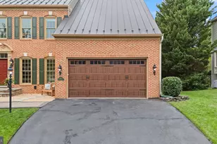 18571 Dettington Ct, Leesburg, VA 20176 - Photo 15