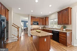 18571 Dettington Ct, Leesburg, VA 20176 - Photo 31