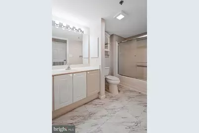 19385 Cypress Ridge Terrace #815, Leesburg, VA 20176 - Photo 21