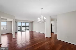 19385 Cypress Ridge Terrace, Leesburg, VA 20176 - Photo 7