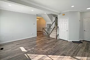 25415 Morse Dr, Chantilly, VA 20152 - Photo 3