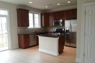 42707 Tunstall Terrace, Ashburn, VA 20147 - Photo 3