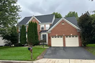 46728 Hollow Mountain Pl, Sterling, VA 20164 - Photo 1