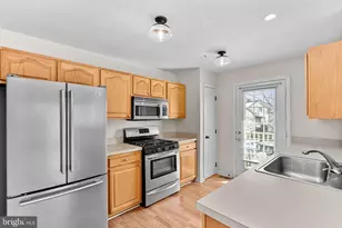 43374 Greyswallow Terrace, Ashburn, VA 20147 - Photo 11