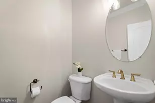 43596 Habitat Cir, Leesburg, VA 20176 - Photo 21