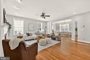 23106 Bronstein Ln, Brambleton, VA 20148 - Photo 5