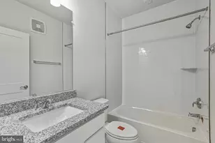 20280 Newfoundland Sq, Ashburn, VA 20147 - Photo 23