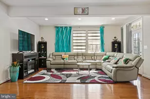 25072 Becerra Terrace, Chantilly, VA 20152 - Photo 13