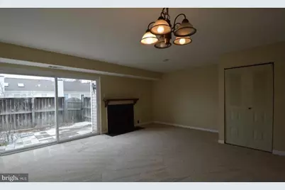 22 Essex Square, Sterling, VA 20164 - Photo 5