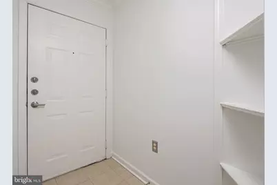 512 Sunset View Terrace SE #402, Leesburg, VA 20175 - Photo 5