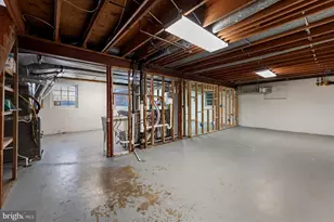 641 W Country Club Dr, Purcellville, VA 20132 - Photo 43