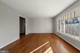 641 W Country Club Dr, Purcellville, VA 20132 - Photo 7