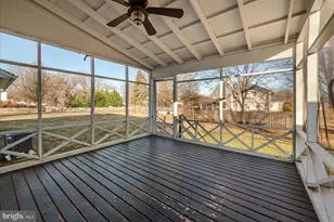 641 W Country Club Dr, Purcellville, VA 20132 - Photo 47