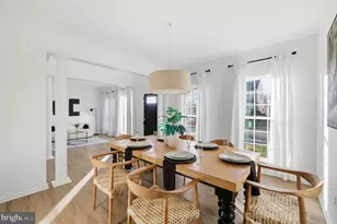 43038 Tippman Pl, Chantilly, VA 20152 - Photo 9